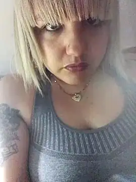 Snapshot of shaynarg chatting on 10/31/25, 03:51 shaynarg online show from 10/31/25, 03:51