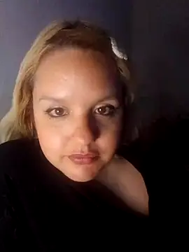 Snapshot of shaynarg chatting on 11/18/25, 05:12 shaynarg online show from 11/18/25, 05:12