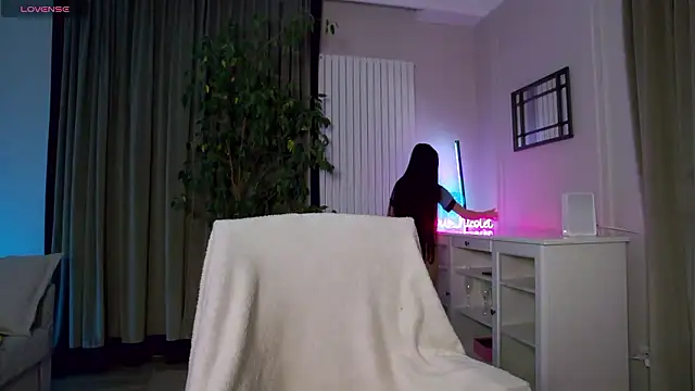 Your Nicolett online show from 12/04/24, 03:04