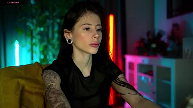 Your Nicolett online show from 02/18/25, 02:16