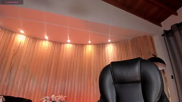 NickyLawson online show from 06/01/26, 05:42