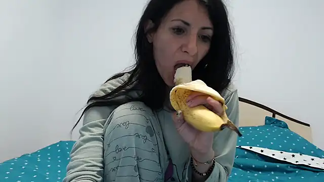 Snapshot of sexyevalove chatting on 04/13/26, 02:50 sexyevalove online show from 04/13/26, 02:50