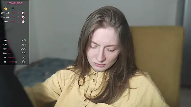 Snapshot of mollytuck chatting on 12/08/24, 05:01 mollytuck online show from 12/08/24, 05:01