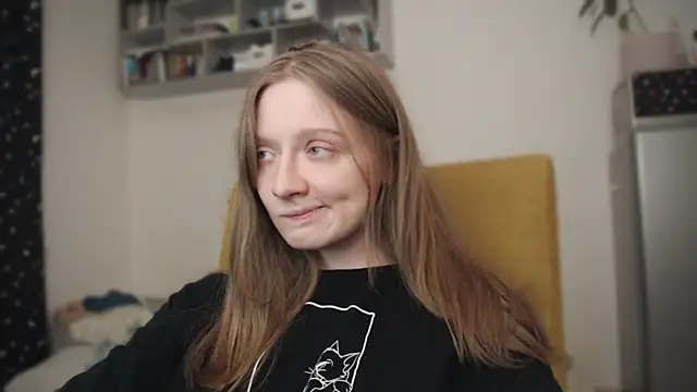 Snapshot of mollytuck chatting on 01/03/25, 03:33 mollytuck online show from 01/03/25, 03:33