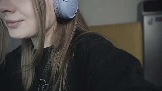 Snapshot of mollytuck chatting on 01/18/25, 12:04 mollytuck online show from 01/18/25, 12:04