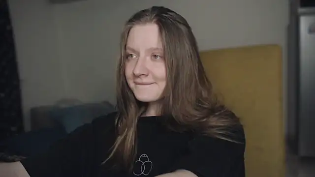 Snapshot of mollytuck chatting on 01/18/25, 03:05 mollytuck online show from 01/18/25, 03:05