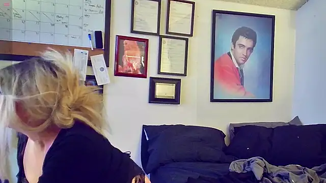 DoMeDoggyDiana online show from 03/15/25, 02:23