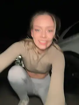 Snapshot of HopeHeaven chatting on 01/10/25, 09:53 HopeHeaven online show from 01/10/25, 09:53