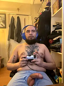 Snapshot of cnasty5621333 chatting on 10/27/25, 03:38 cnasty5621333 online show from 10/27/25, 03:38