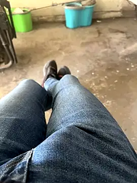 MAHKE12 online show from 10/15/25, 09:09