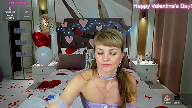 annasimonsj online show from 02/17/25, 06:42