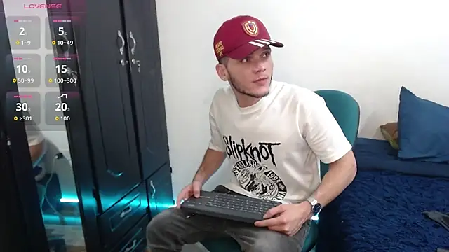 Snapshot of ramseesh chatting on 02/27/26, 02:44 ramseesh online show from 02/27/26, 02:44