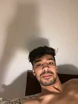 Hermanooooooo online show from 02/04/25, 03:11