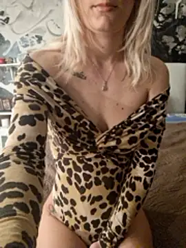 MarikaWild93 online show from 04/24/26, 09:17