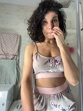  CurlySue  online show from 02/09/25, 06:22