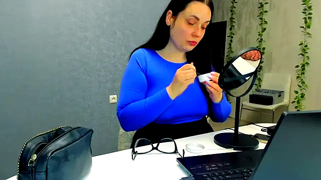 WorshipLilit online show from 04/22/26, 08:54