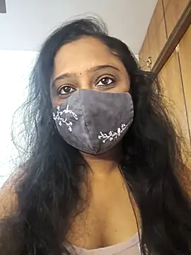 sexynayan23 online show from 11/19/25, 04:45