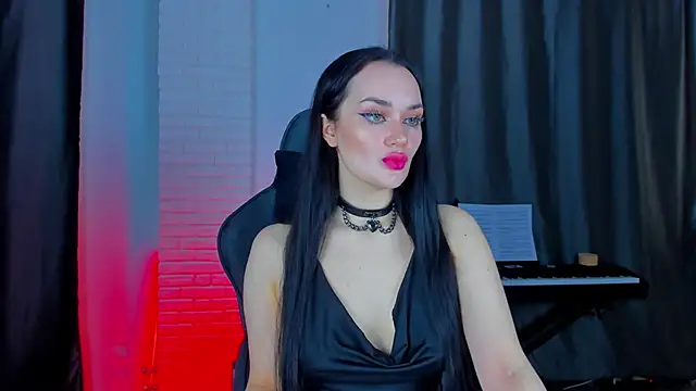 QueenAliss online show from 02/10/25, 07:04