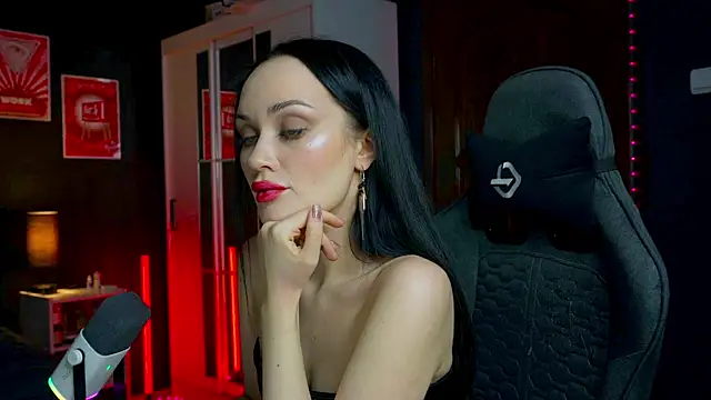 QueenAliss online show from 01/08/26, 10:17