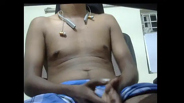 Snapshot of tamil_camguy chatting on 09/08/25, 02:27 tamil camguy online show from 09/08/25, 02:27