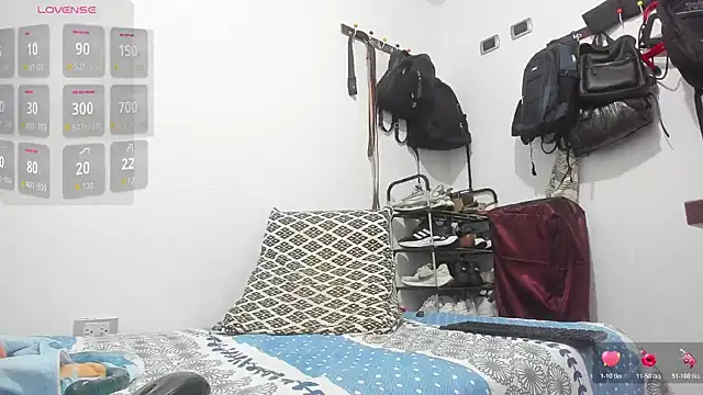 Snapshot of perla_jeff chatting on 07/25/26, 12:03 perla jeff online show from 07/25/26, 12:03