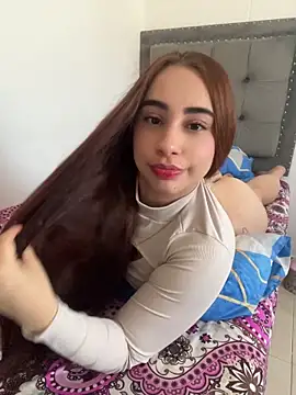 Elena222  online show from 04/24/26, 01:46