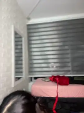Snapshot of Little_Amber6 chatting on 02/15/25, 11:36 Little Amber6 online show from 02/15/25, 11:36