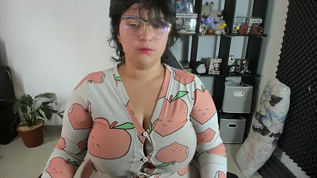 aika-dreams online show from 02/09/25, 12:41