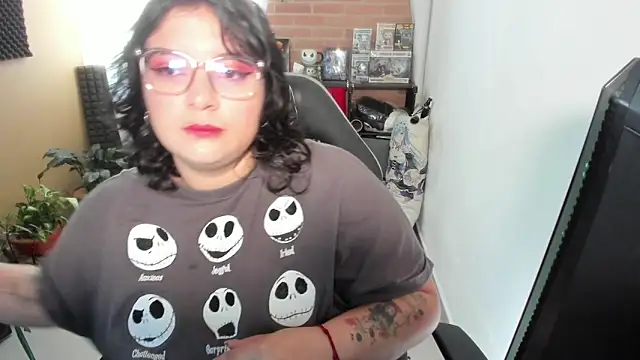 aika-dreams online show from 09/11/25, 12:38