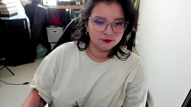 aika-dreams online show from 10/11/25, 01:42