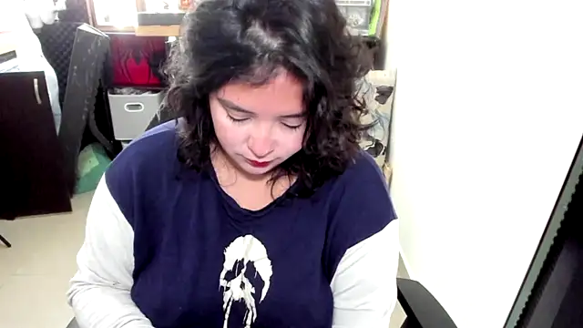 aika-dreams online show from 10/15/25, 12:49