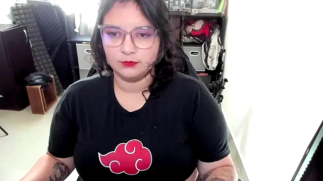 aika-dreams online show from 10/30/25, 01:23