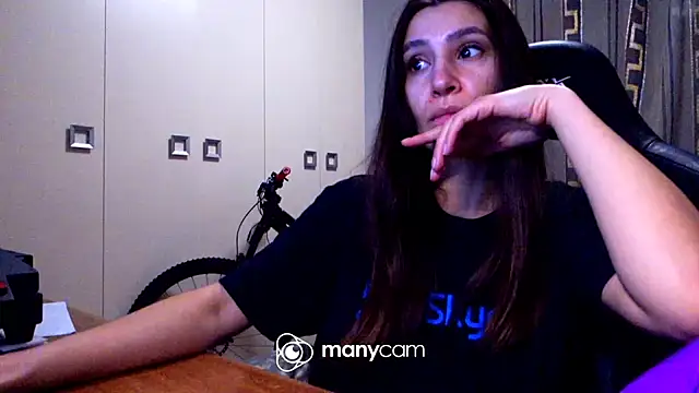 Snapshot of GodlyTheia chatting on 01/24/25, 08:43 GodlyTheia online show from 01/24/25, 08:43