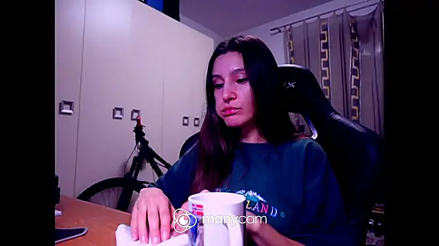 Snapshot of GodlyTheia chatting on 02/11/25, 08:31 GodlyTheia online show from 02/11/25, 08:31