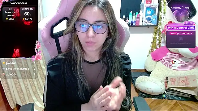 Snapshot of Maggie_Fox3 chatting on 01/20/25, 04:54 Maggie Fox3 online show from 01/20/25, 04:54