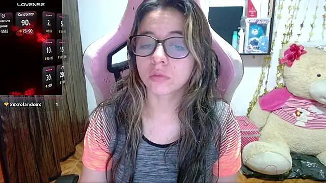 Snapshot of Maggie_Fox3 chatting on 03/18/25, 02:25 Maggie Fox3 online show from 03/18/25, 02:25