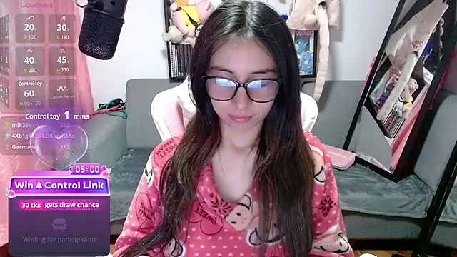 Maggie Fox3 online show from 03/27/26, 08:26