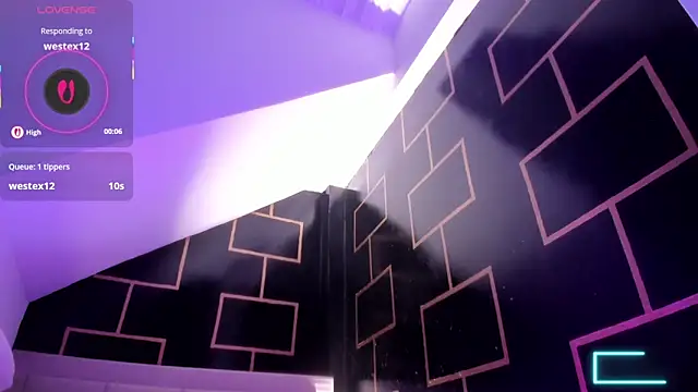 VictoriaVX online show from 04/13/26, 03:34