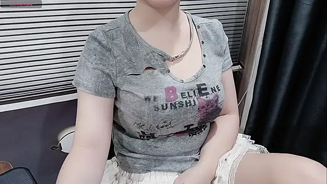 pelue online show from 04/17/26, 01:19