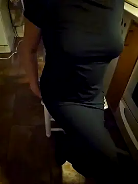 Sim june online show from 02/02/25, 02:06