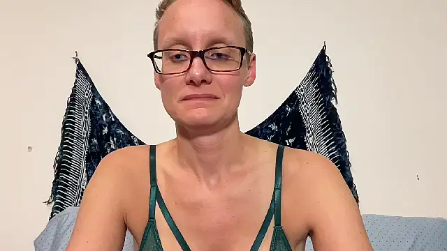 LeahWilde online show from 01/03/25, 01:59