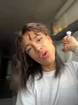 stormytt  online show from 11/10/25, 06:18