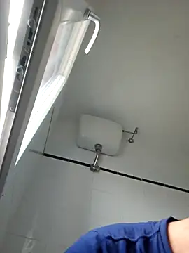 Snapshot of enricso chatting on 11/02/25, 11:56 enricso online show from 11/02/25, 11:56