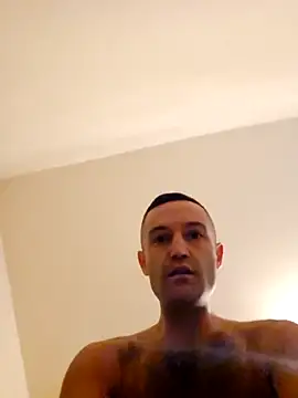 Snapshot of enricso chatting on 11/11/25, 10:48 enricso online show from 11/11/25, 10:48