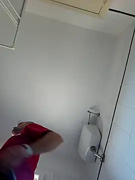 Snapshot of enricso chatting on 04/05/26, 01:08 enricso online show from 04/05/26, 01:08