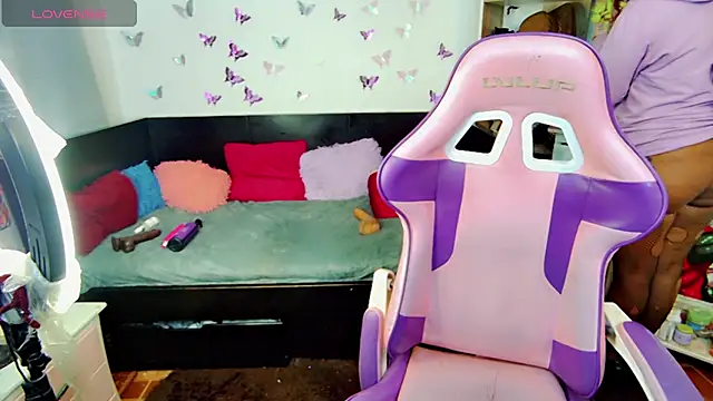 Naasha  online show from 01/12/25, 09:19