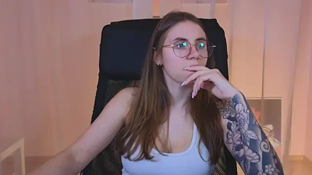  AnnaStark  online show from 01/17/25, 08:11