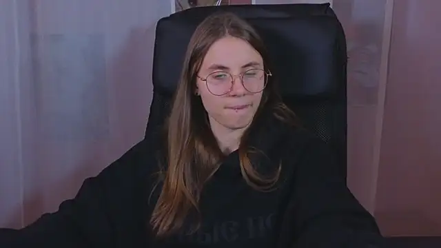  AnnaStark  online show from 03/06/25, 03:24