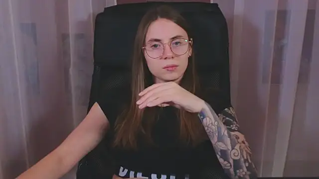  AnnaStark  online show from 03/14/25, 08:38