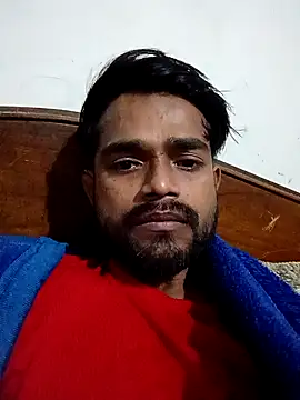 boyindian1234 online show from 12/22/25, 08:39